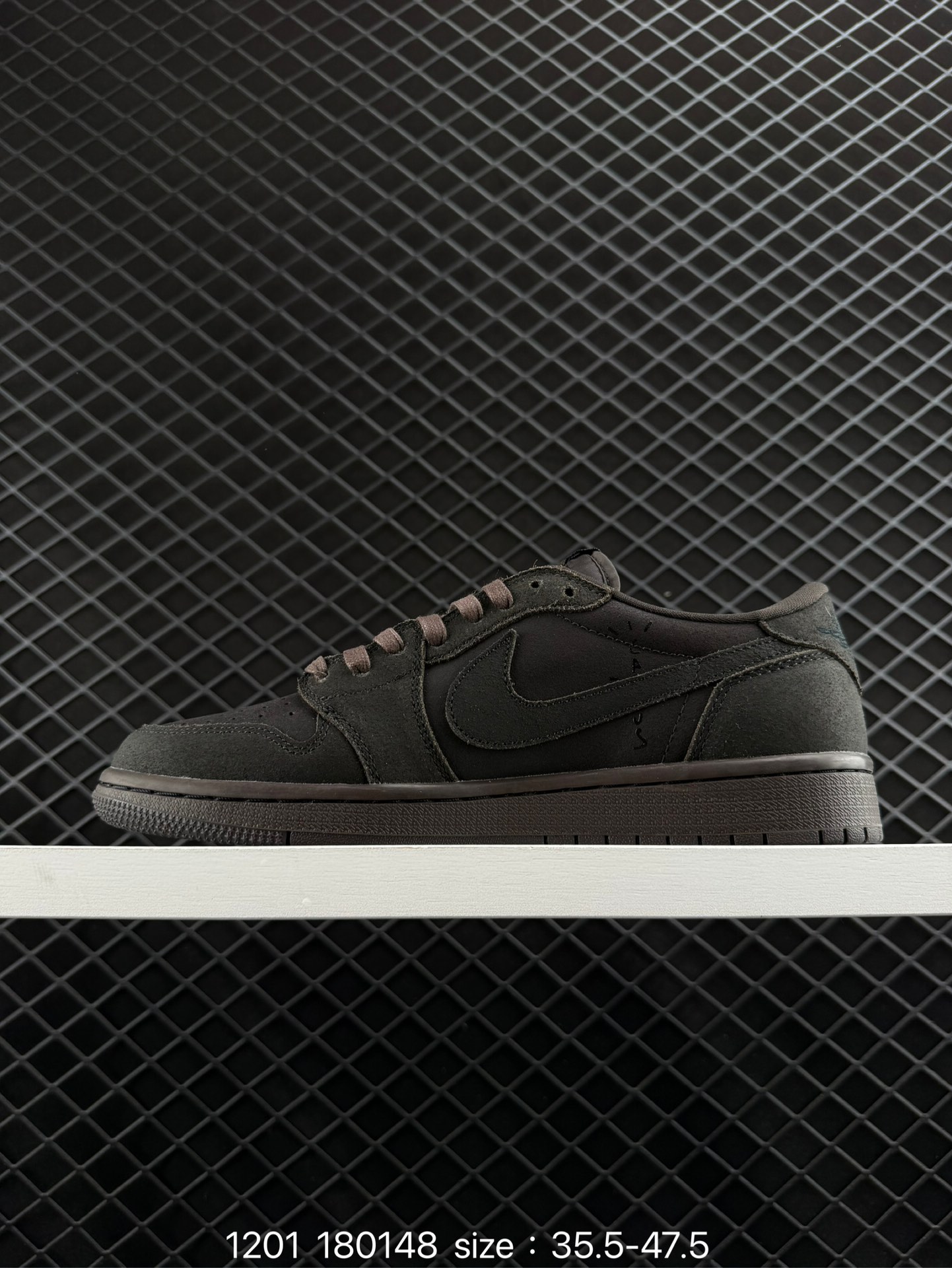 Travis Scott x Air Jordan 1 Low 